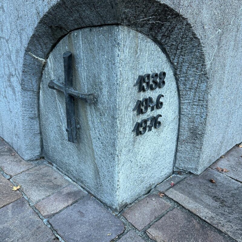 78B24723-F447-4597-B998-00795862073E