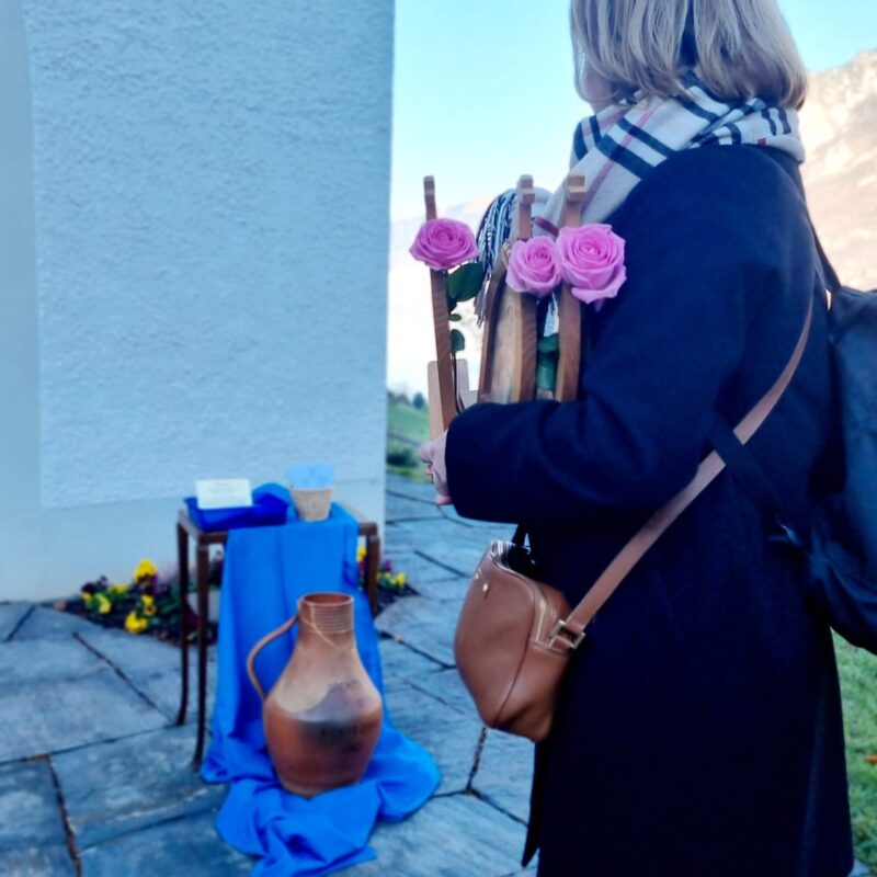 9790D665-1B2B-4BF2-90A6-1A63EF9E379A