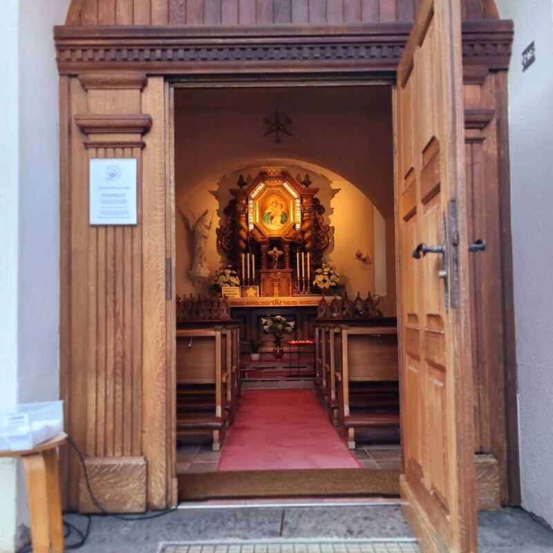 CBC68DD0-F496-42FD-922D-CD541BEE66B5